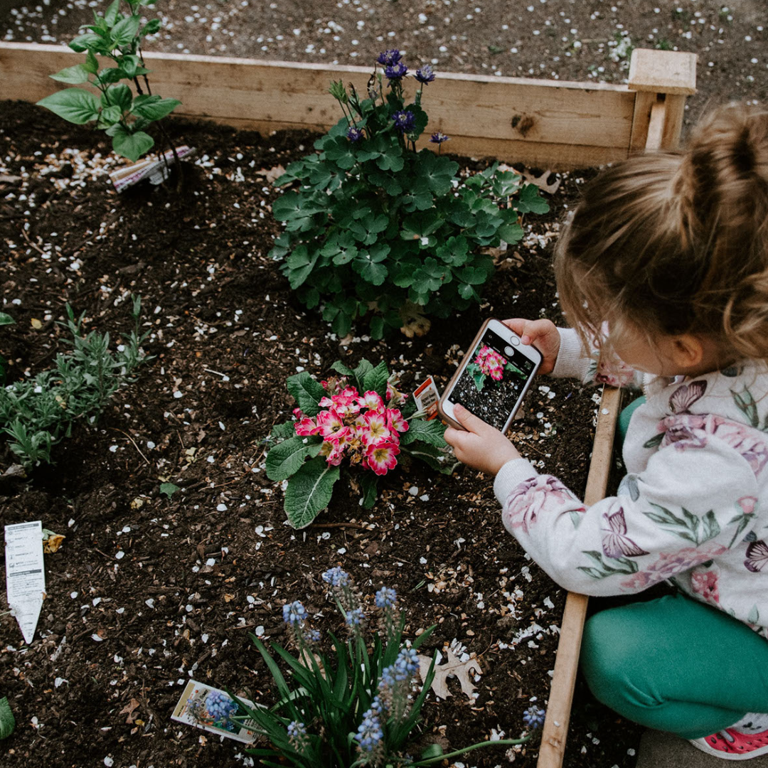 10 ways to encourage children to spend time in the garden.